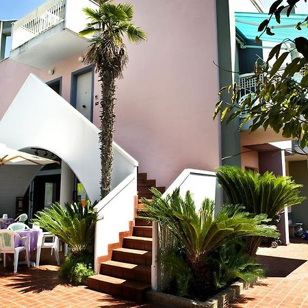 سان بنيديتّو ديل ترونتو Residence Mediterraneo المظهر الخارجي الصورة