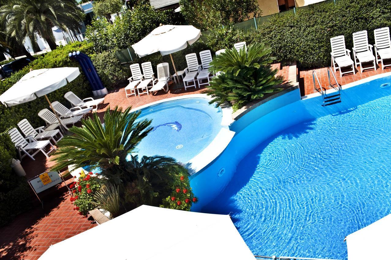 سان بنيديتّو ديل ترونتو Residence Mediterraneo المظهر الخارجي الصورة